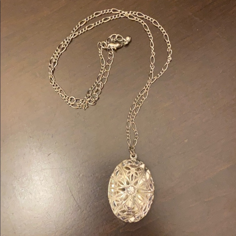 Silver Locket - Picture 6 of 6